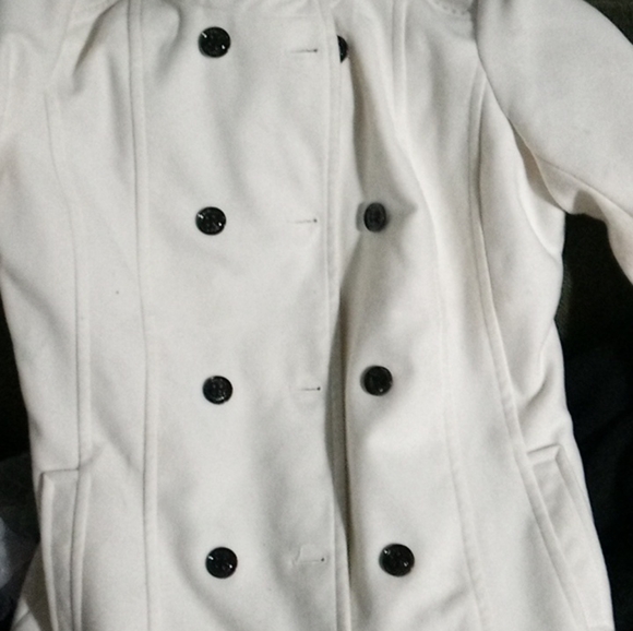 Guess Jacket - Picture 3 of 3